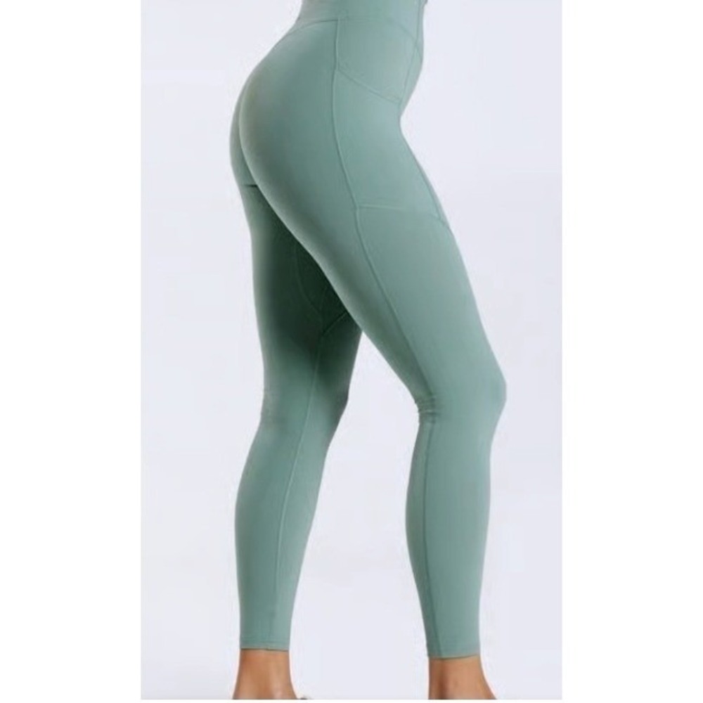 Gymshark Whitney Simmons High Waisted Leaf Green Leggings Pockets Medium Yoga